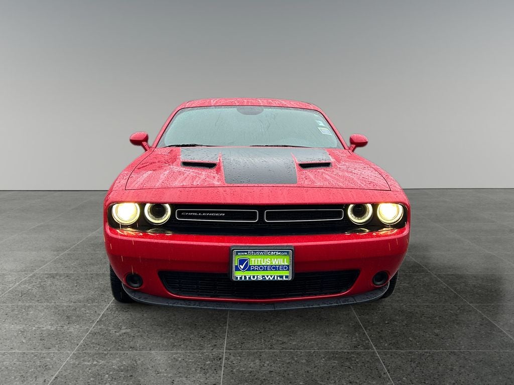 2015 Dodge Challenger SXT