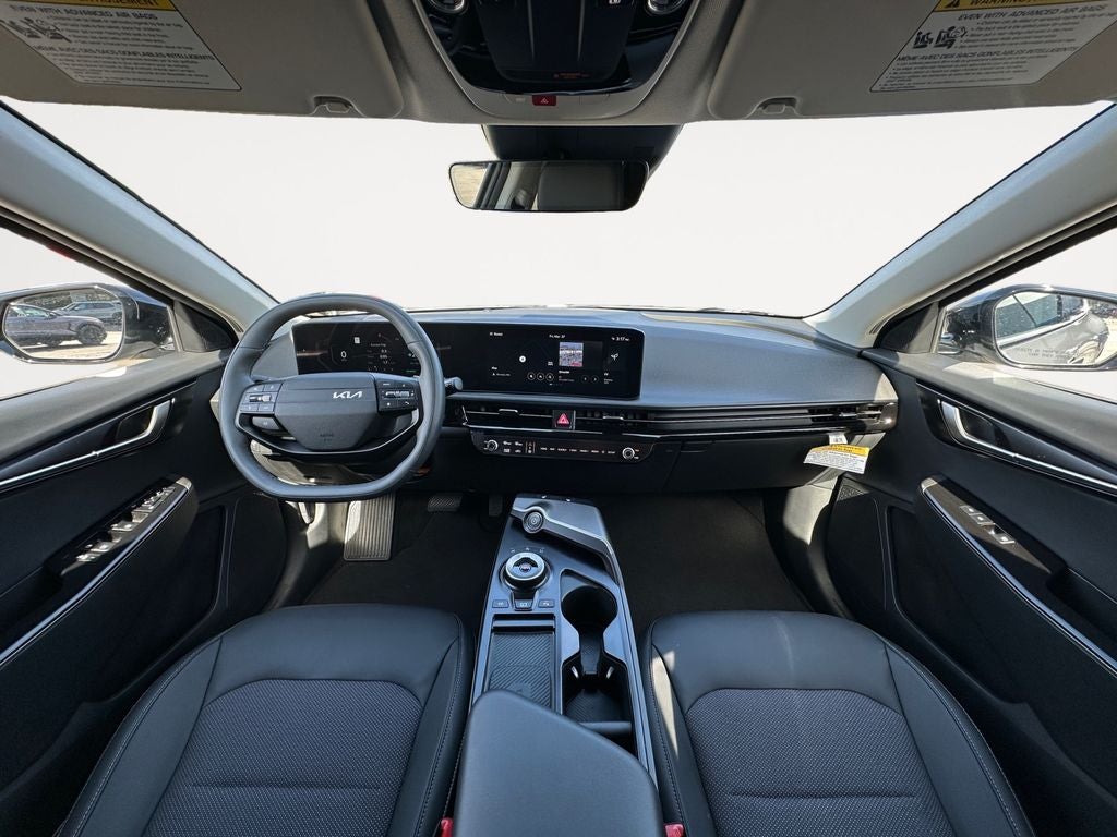 2025 Kia EV6 Light