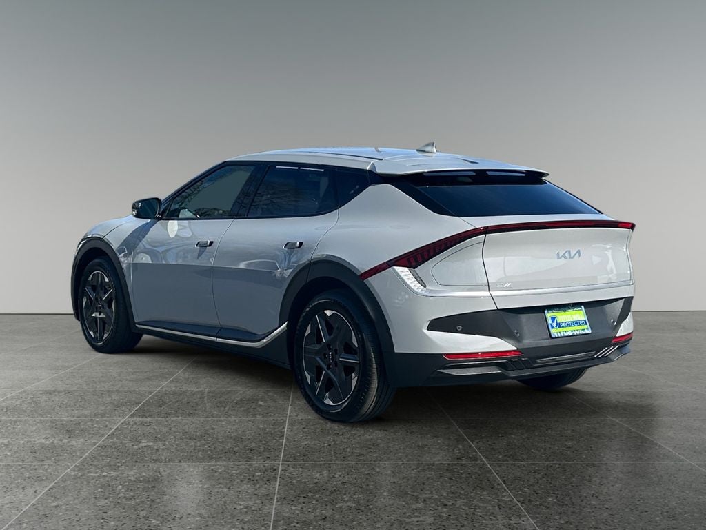 2025 Kia EV6 Light