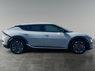 2025 Kia EV6 Light