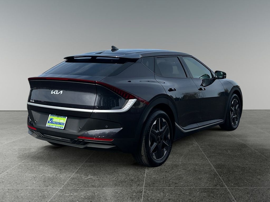 2025 Kia EV6 Light