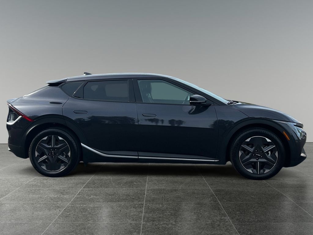 2025 Kia EV6 Light
