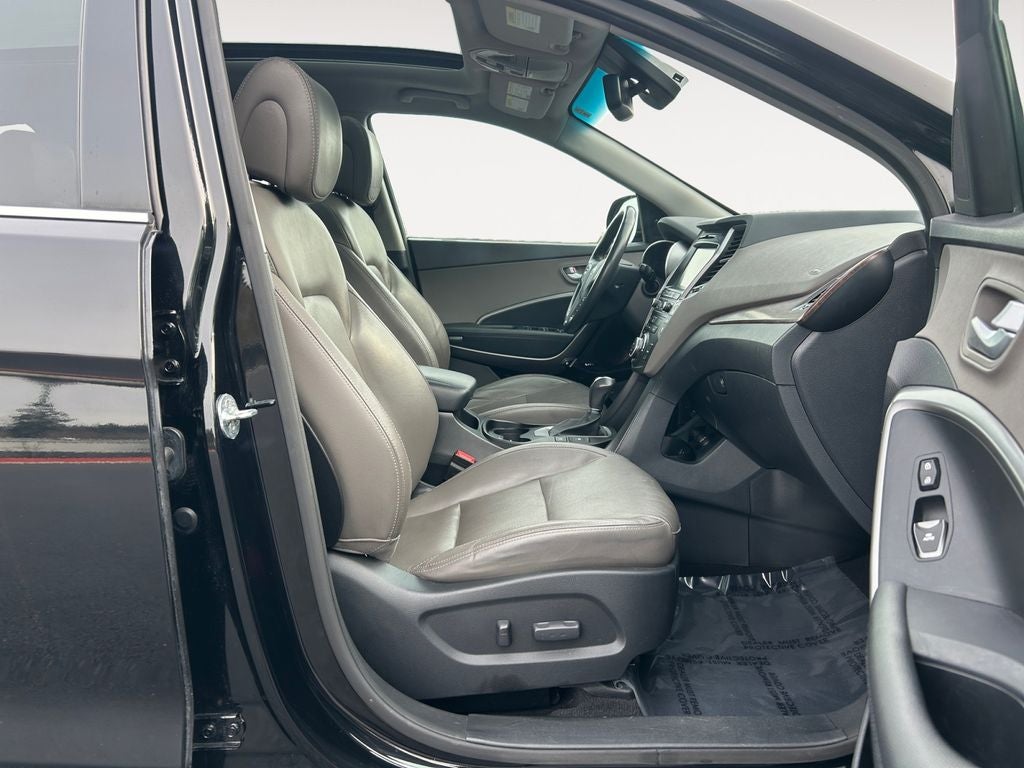 2017 Hyundai Santa Fe Limited Ultimate