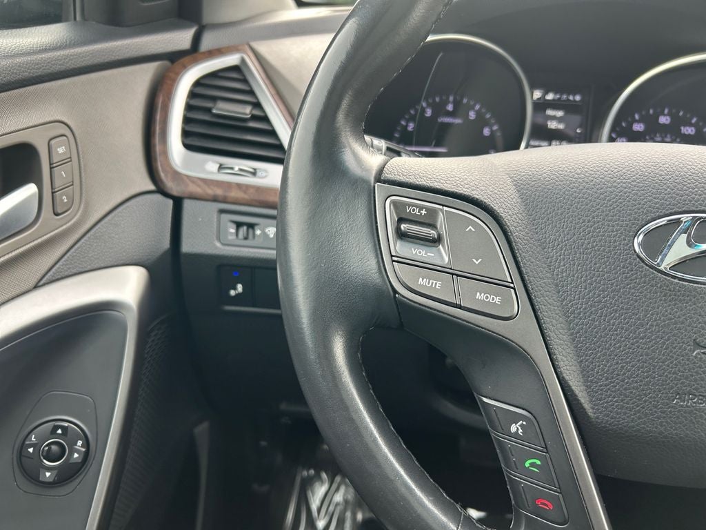 2017 Hyundai Santa Fe Limited Ultimate