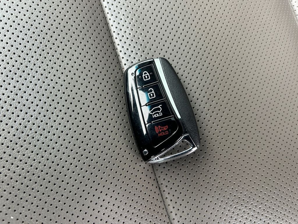 2017 Hyundai Santa Fe Limited Ultimate