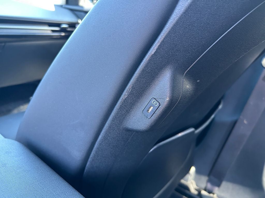 2024 Kia EV6 Light