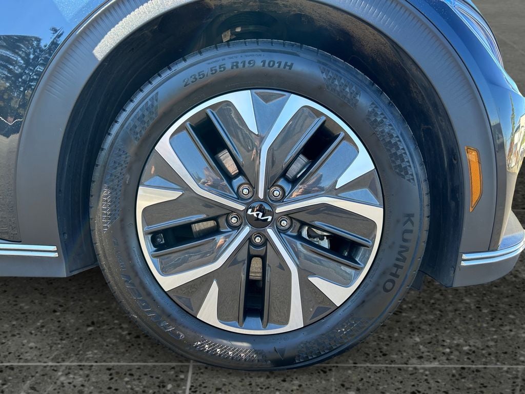 2024 Kia EV6 Light