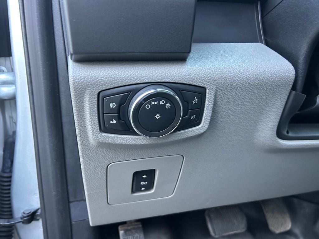 2016 Ford F-150 XLT 1 Owner