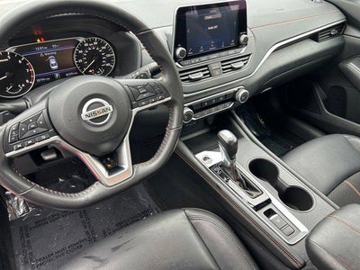 2022 Nissan Altima 2.5 SR AWD