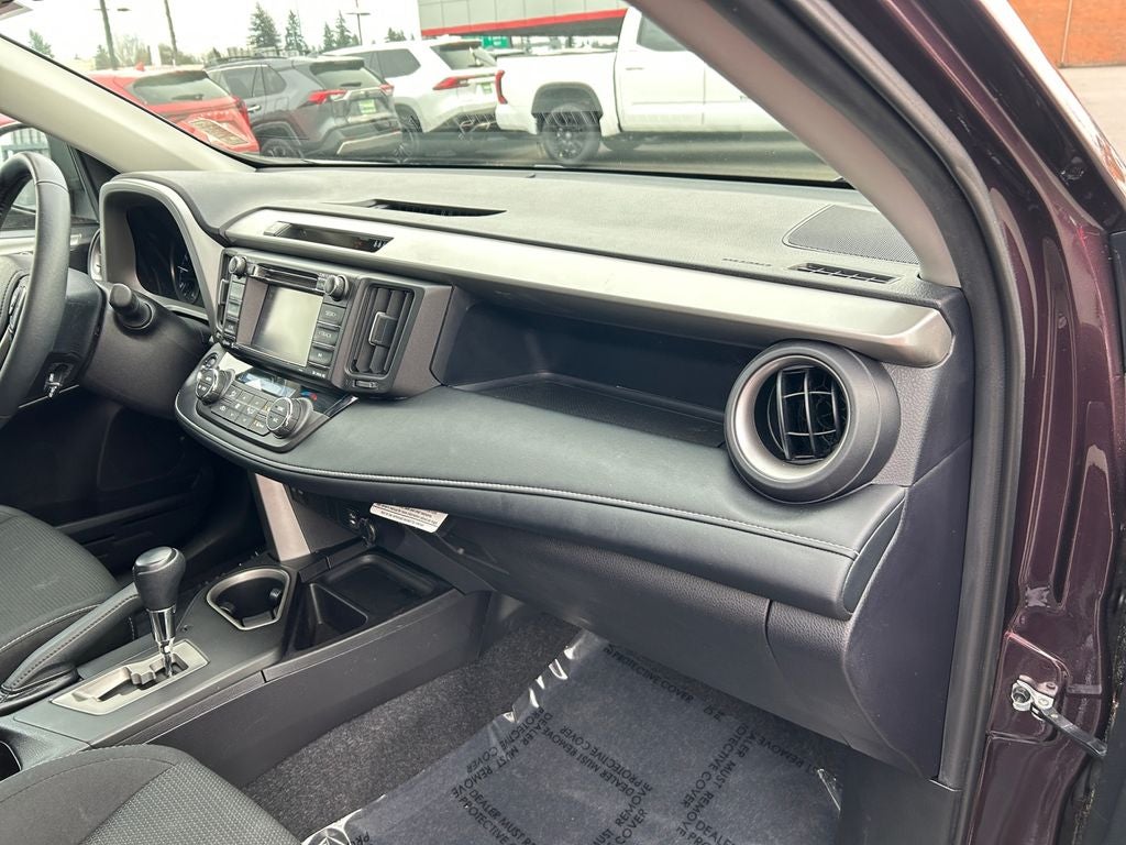 2017 Toyota RAV4 XLE 1 Owner Local