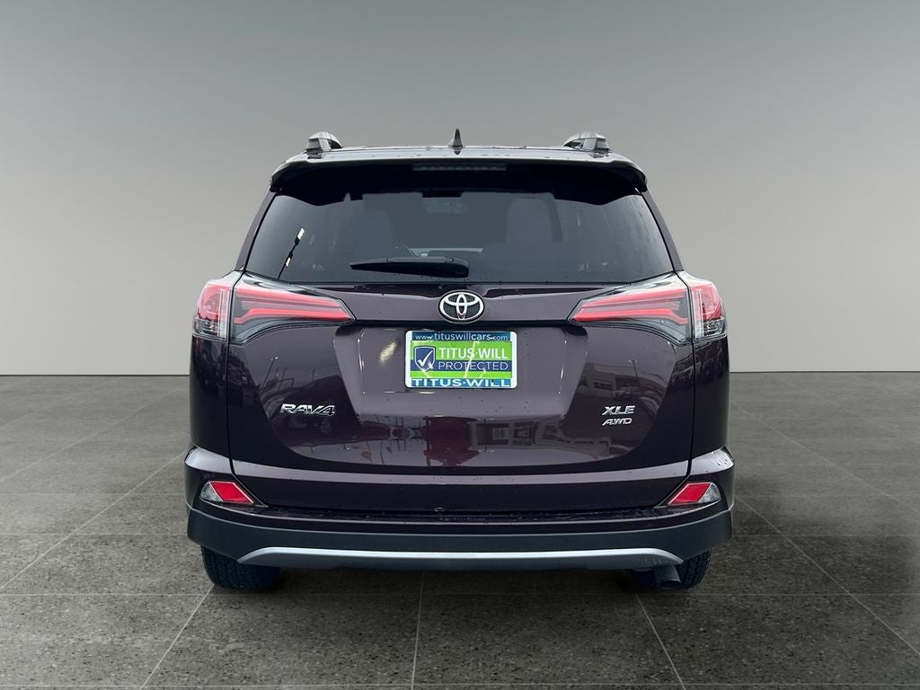 2017 Toyota RAV4 XLE 1 Owner Local