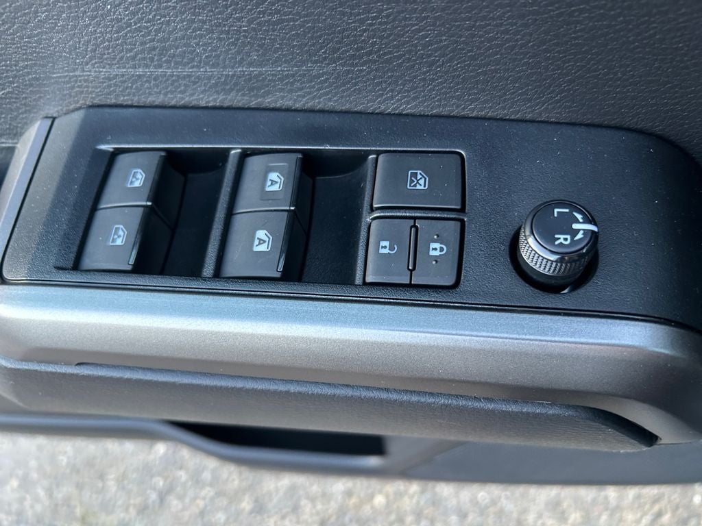 2023 Toyota TACOMA LIMITED Limited V6