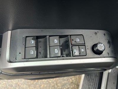 2023 Toyota Tacoma Limited V6