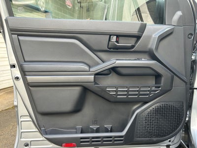 2025 Toyota TACOMA SR5 SR5