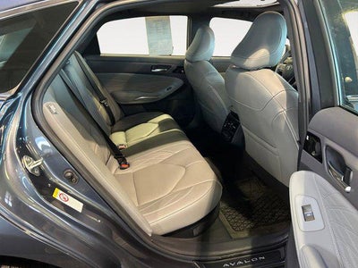2019 Toyota AVALON HYBRID Limited