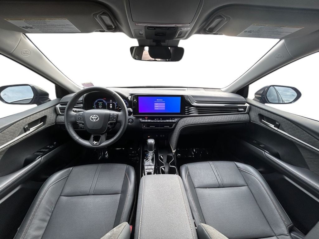 2025 Toyota CAMRY XLE