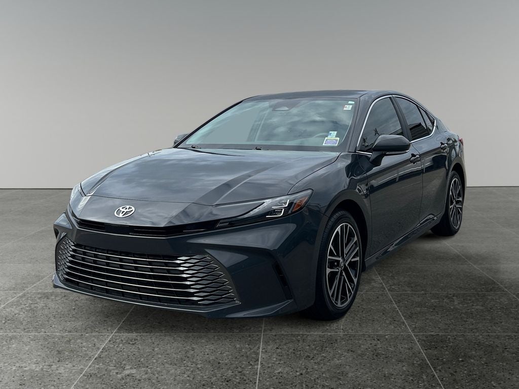 2025 Toyota CAMRY XLE