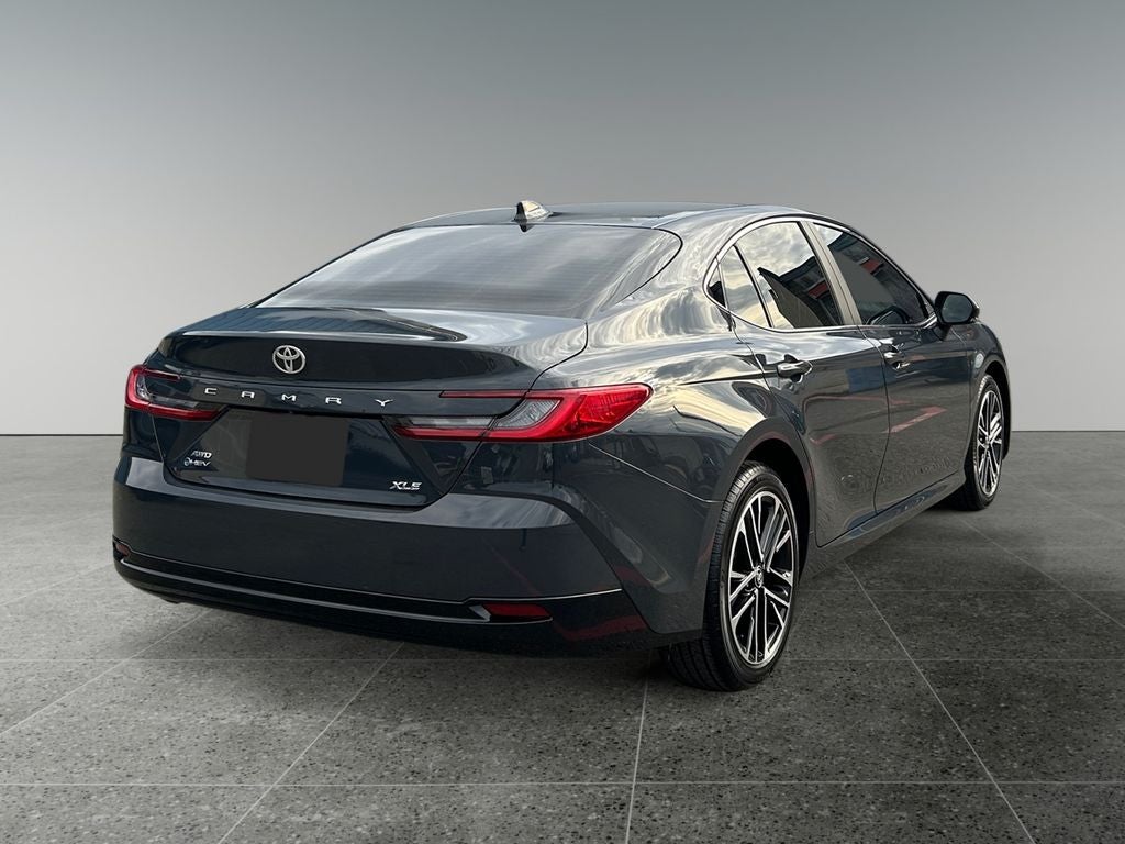 2025 Toyota CAMRY XLE