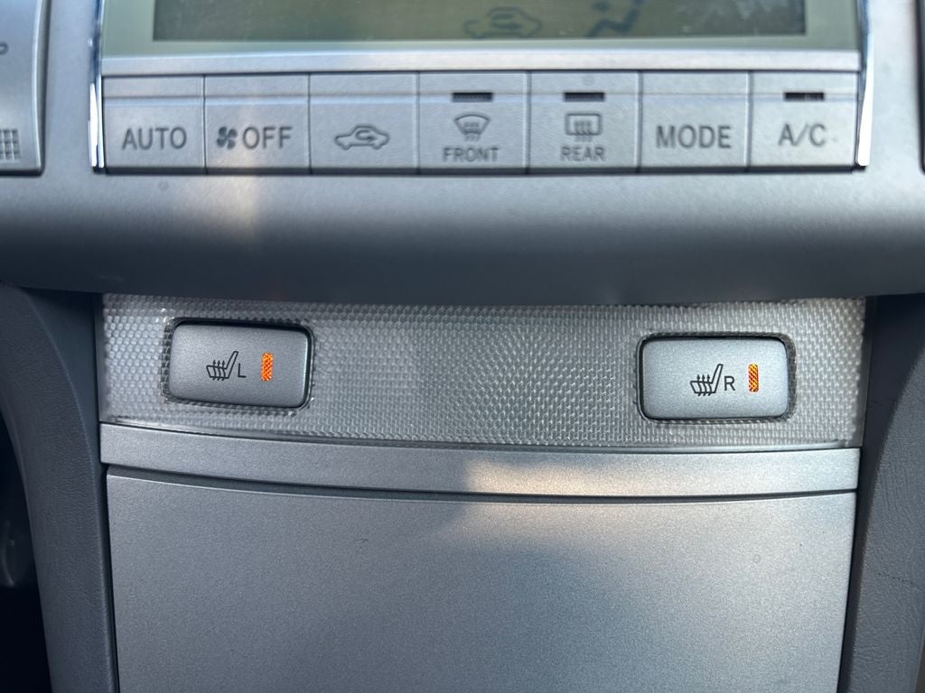 2004 Toyota Camry Solara SLE