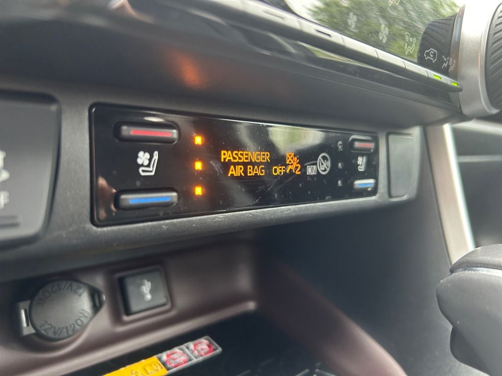 2022 Toyota RAV4 HYBRID Limited