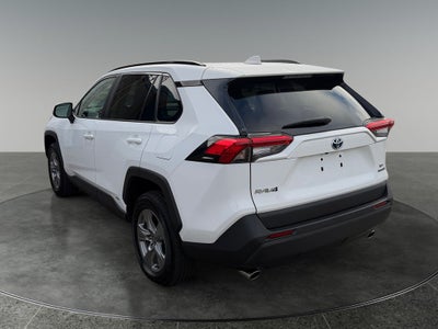 2022 Toyota RAV4 Hybrid XLE