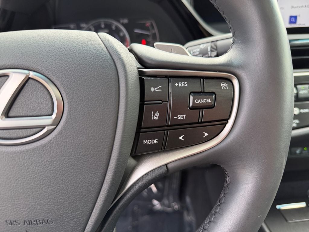 2023 Lexus ES 250