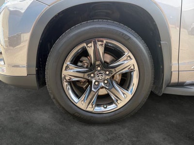 2018 Toyota Highlander Hybrid Limited Platinum 30 MPG