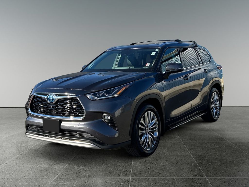 2024 Toyota Highlander Hybrid Platinum