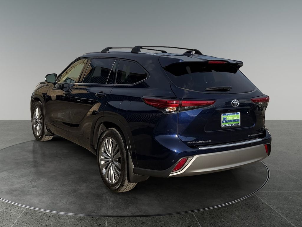 2022 Toyota Highlander Platinum