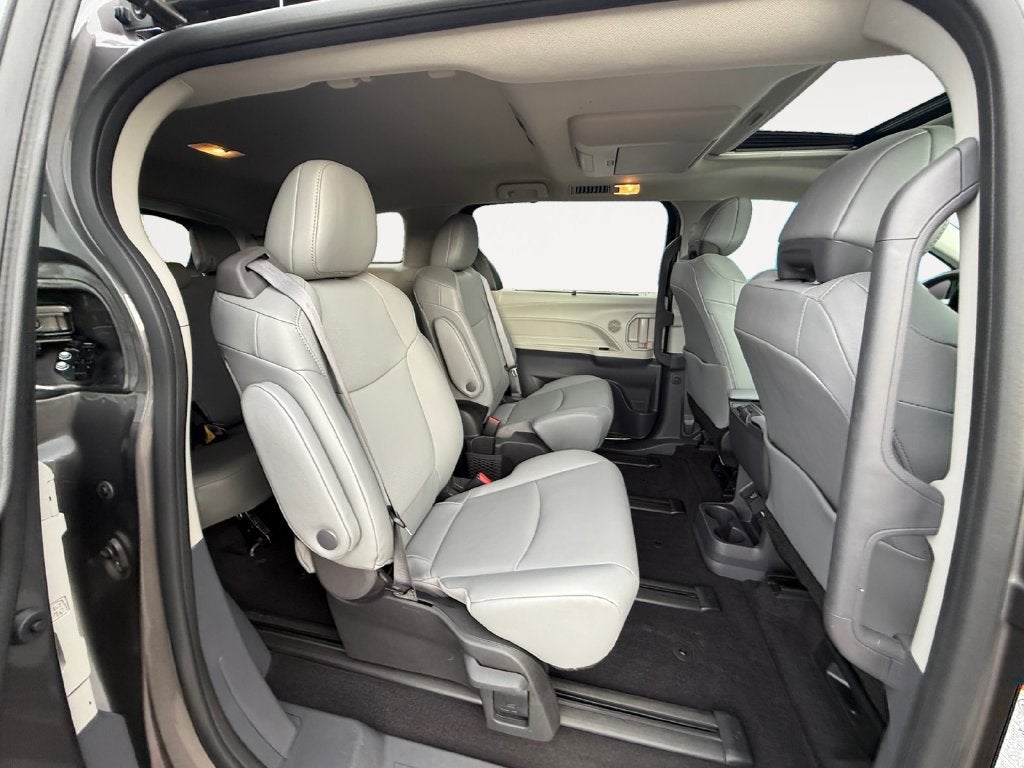 2024 Toyota Sienna XLE 7 Passenger