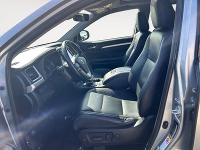 2019 Toyota HIGHLANDER XLE