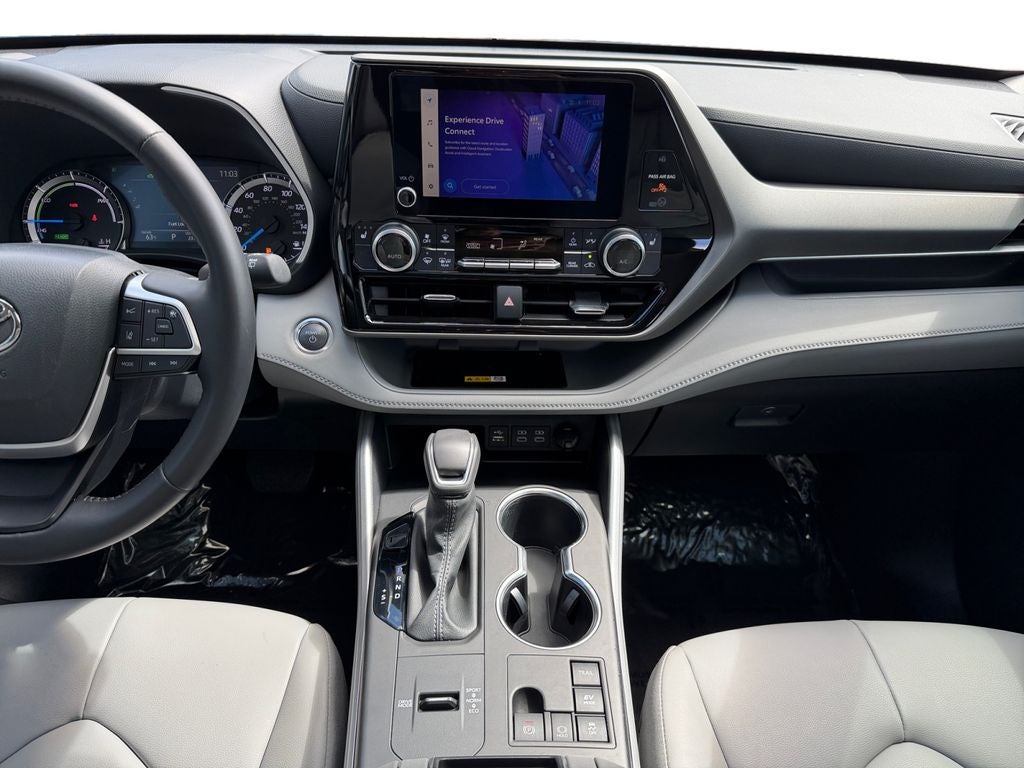 2024 Toyota Highlander Hybrid XLE