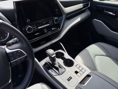 2024 Toyota Highlander Hybrid XLE