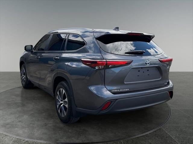 2024 Toyota Highlander Hybrid XLE