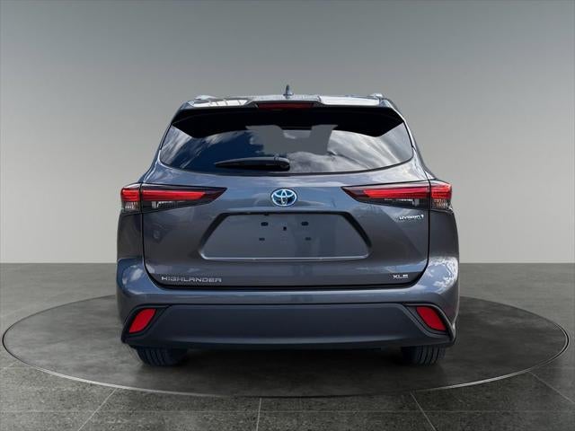 2024 Toyota Highlander Hybrid XLE