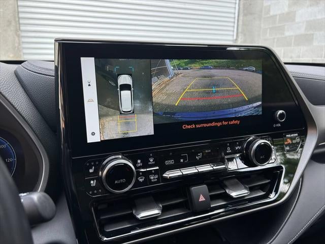 2023 Toyota Highlander Limited 1 OWNER