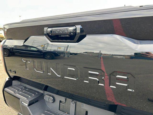 2023 Toyota TUNDRA 4X4 Platinum