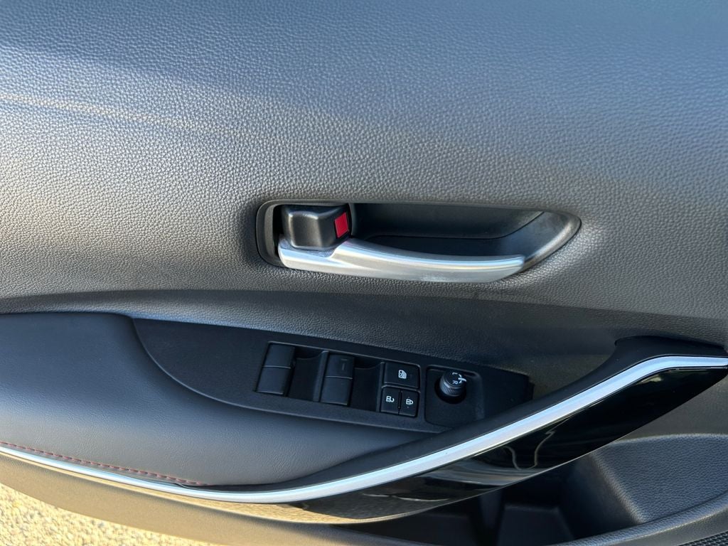 2025 Toyota COROLLA XSE