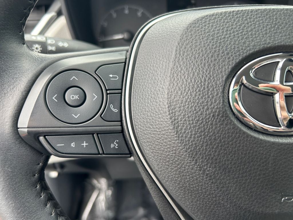 2024 Toyota Corolla Cross LE