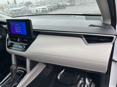 2024 Toyota Corolla Cross LE