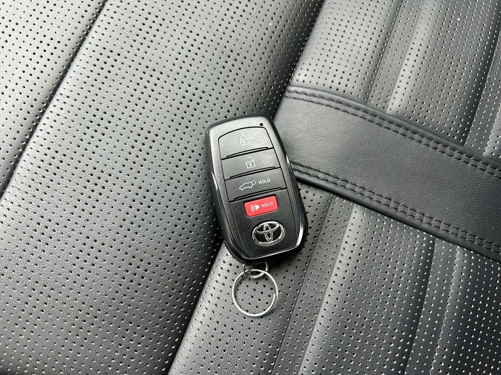 2025 Toyota SEQUOIA 4WD Capstone