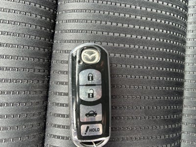 2016 Mazda Mazda6 i Sport Local Trade-In