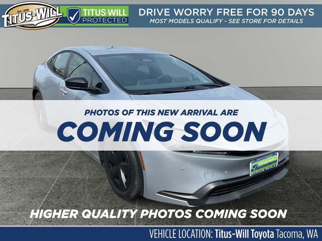 2025 Toyota Prius LE