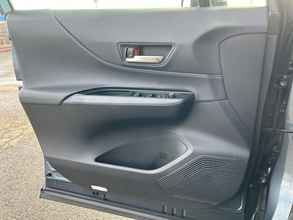 2021 Toyota Venza LE 1 Owner Local Trade In