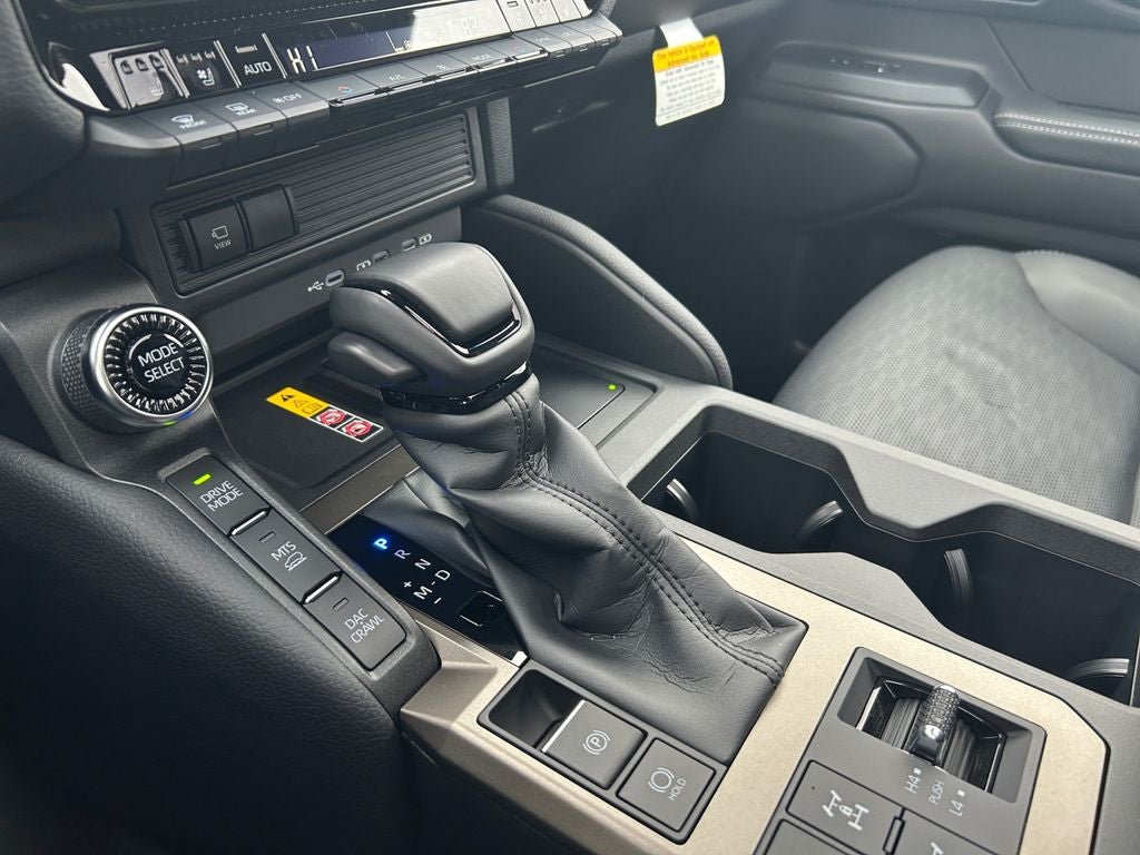 2025 Toyota Land Cruiser PREMIUM