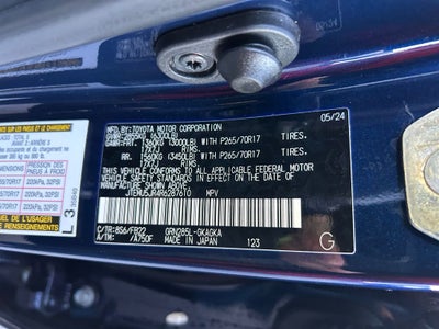 2024 Toyota 4RUNNER SR5