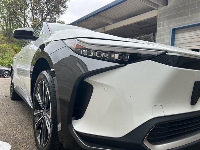 2023 Toyota bZ4X Limited