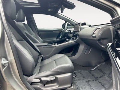 2023 Toyota bZ4X Limited