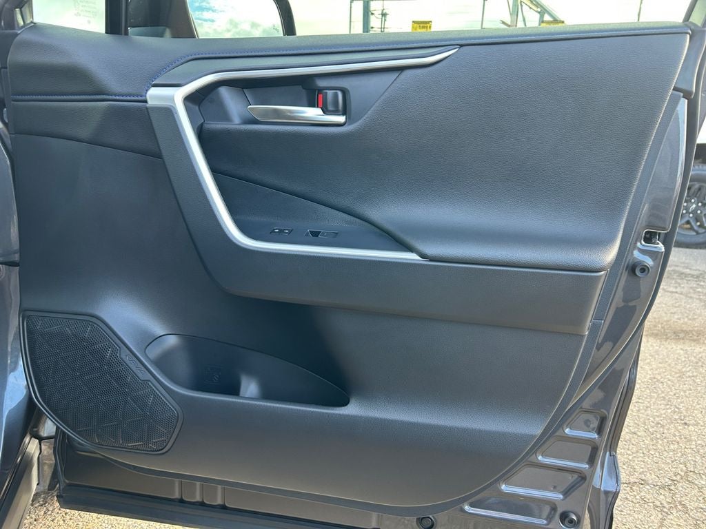 2022 Toyota RAV4 HYBRID XSE