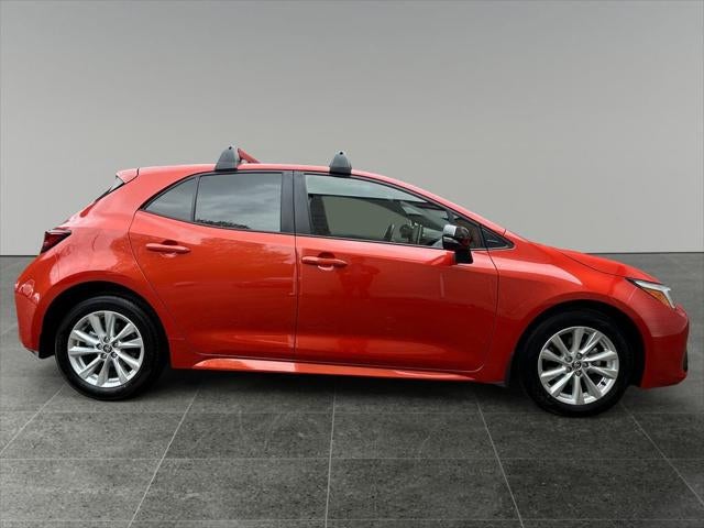 2026 Toyota COROLLA HATCHBACK SE